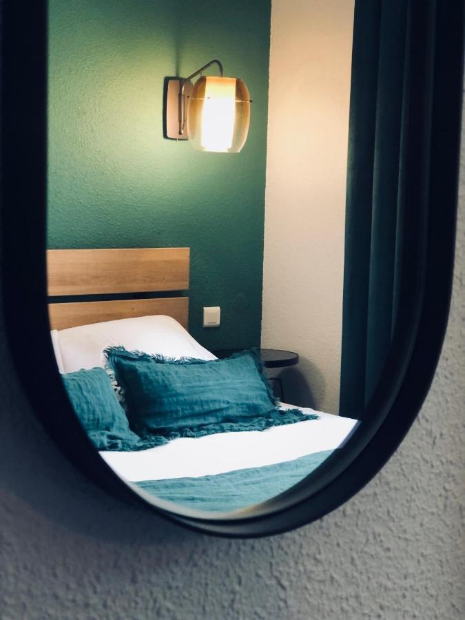 L'Escoundillou Hotel Saint-Jacques-des-Blats Bagian luar foto