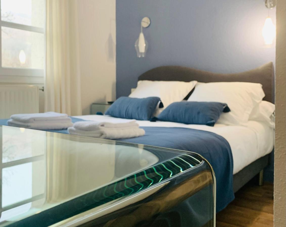 L'Escoundillou Hotel Saint-Jacques-des-Blats Bagian luar foto