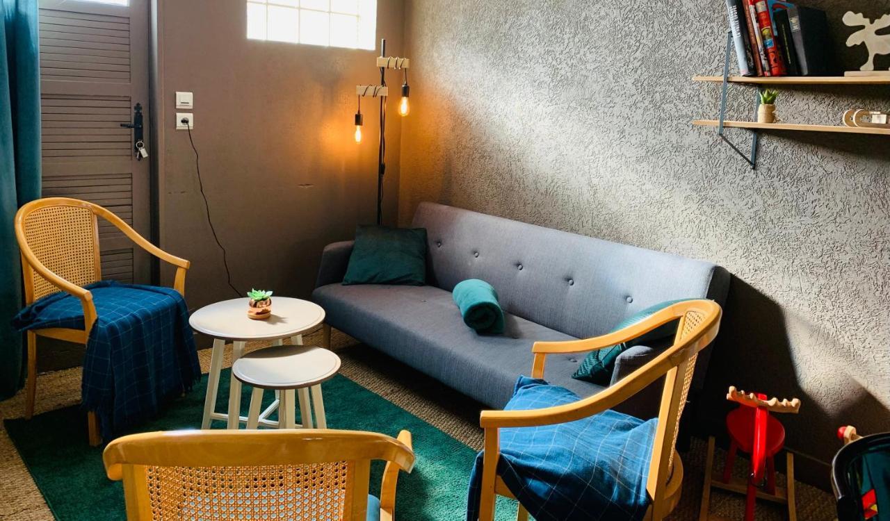 L'Escoundillou Hotel Saint-Jacques-des-Blats Bagian luar foto
