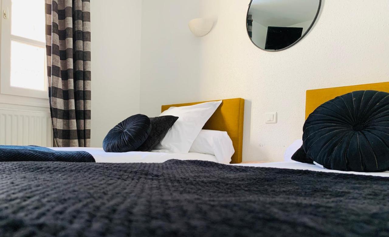 L'Escoundillou Hotel Saint-Jacques-des-Blats Bagian luar foto