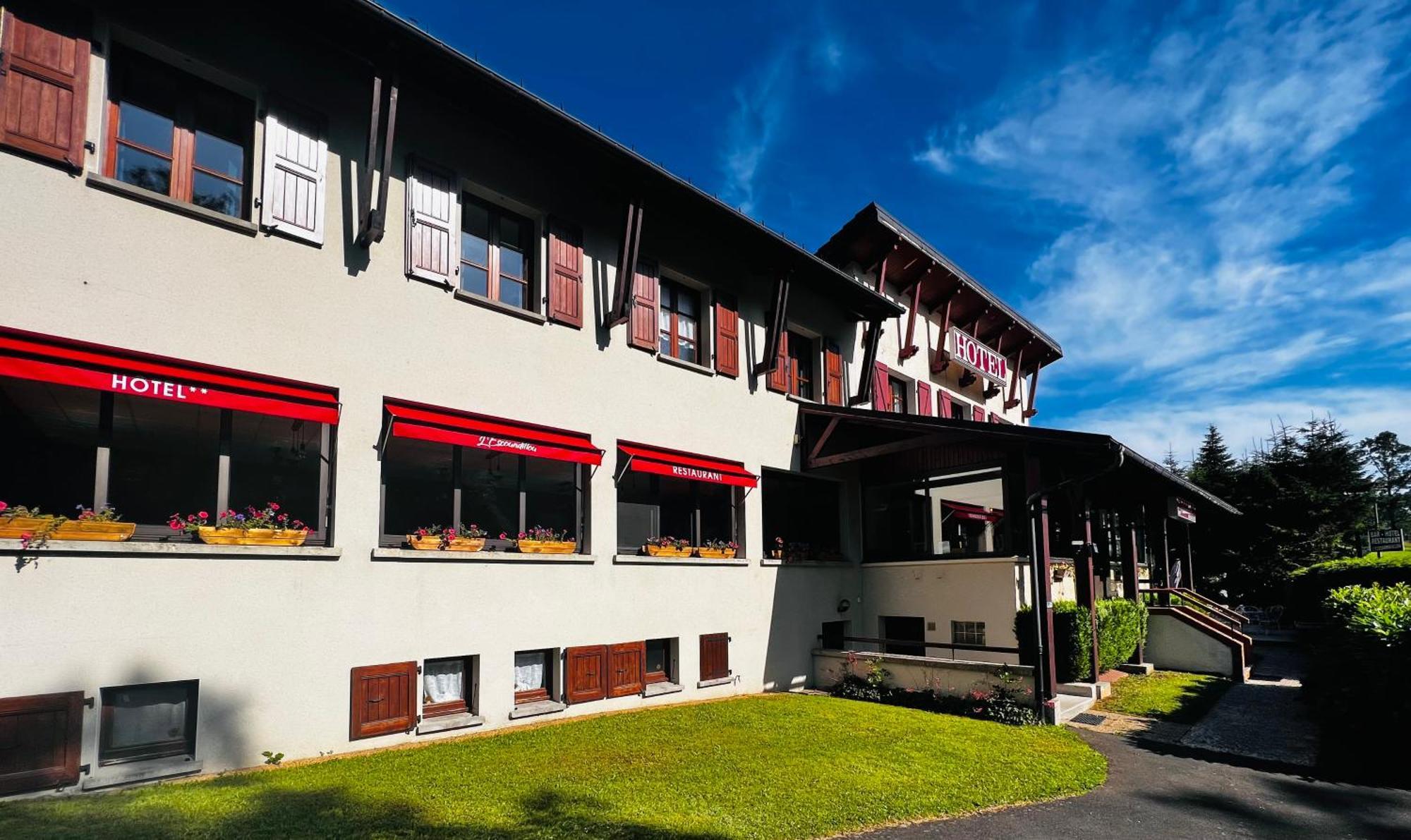 L'Escoundillou Hotel Saint-Jacques-des-Blats Bagian luar foto