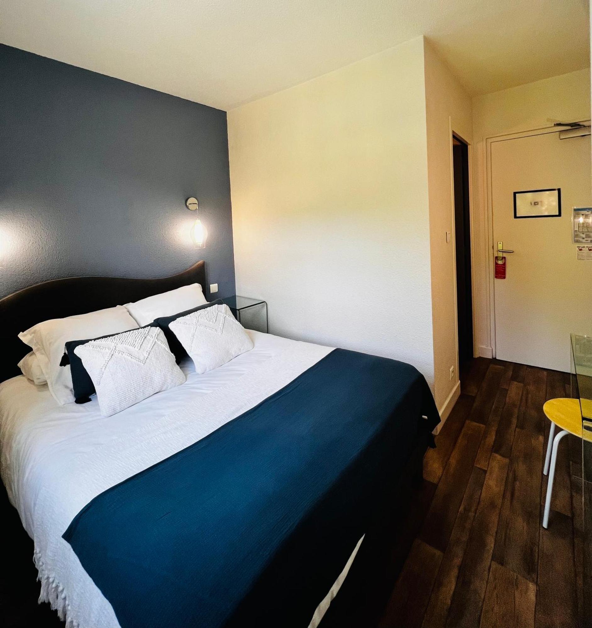 L'Escoundillou Hotel Saint-Jacques-des-Blats Bagian luar foto